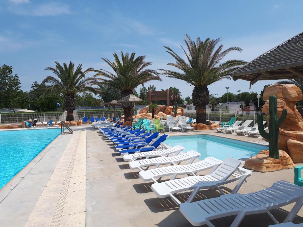 Vias-Plage Camping Les Salisses Quality Holidays المظهر الخارجي الصورة