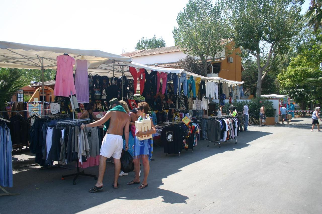 Vias-Plage Camping Les Salisses Quality Holidays المظهر الخارجي الصورة